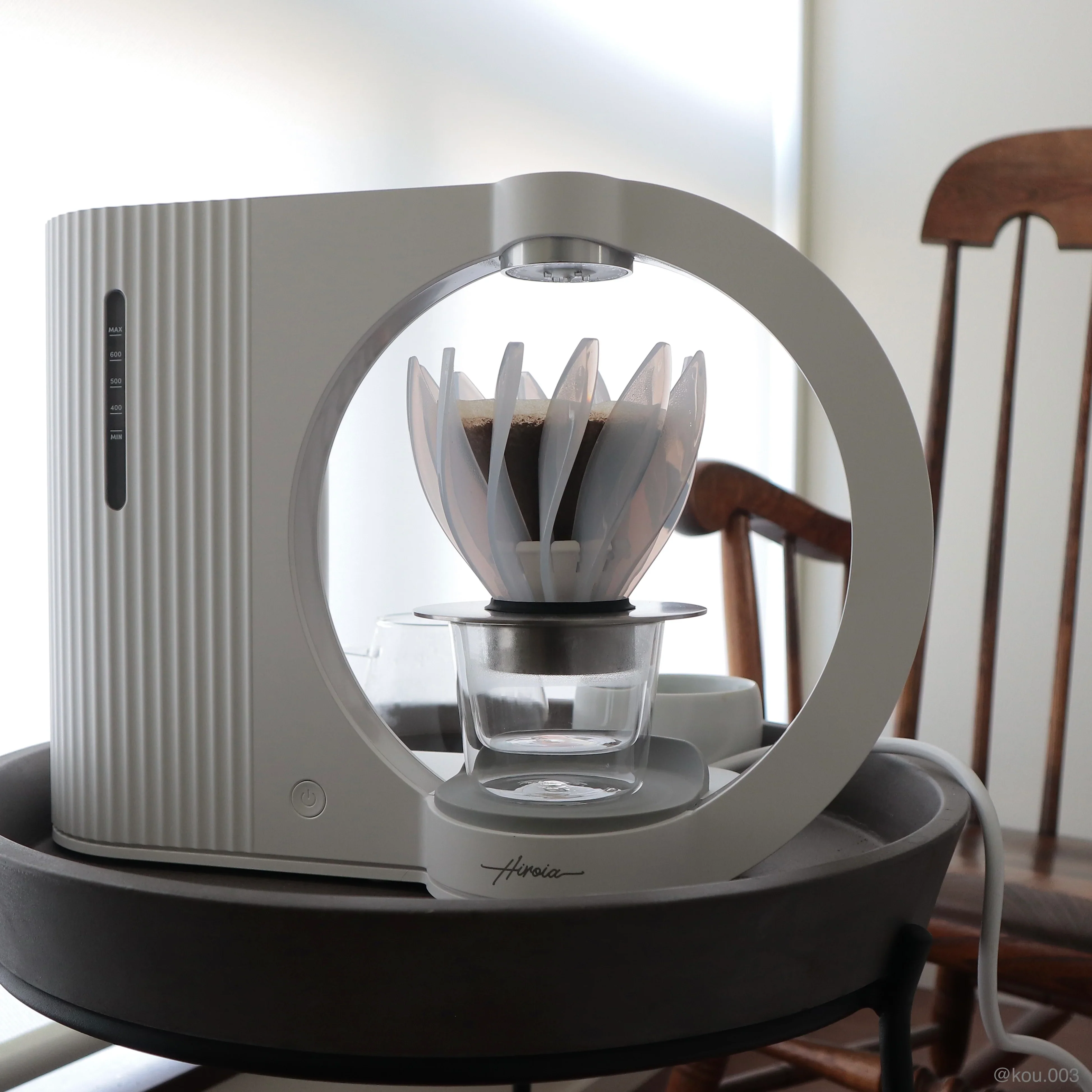 Hiroia Hikaru V60 Smart Brewer - White - Image 4